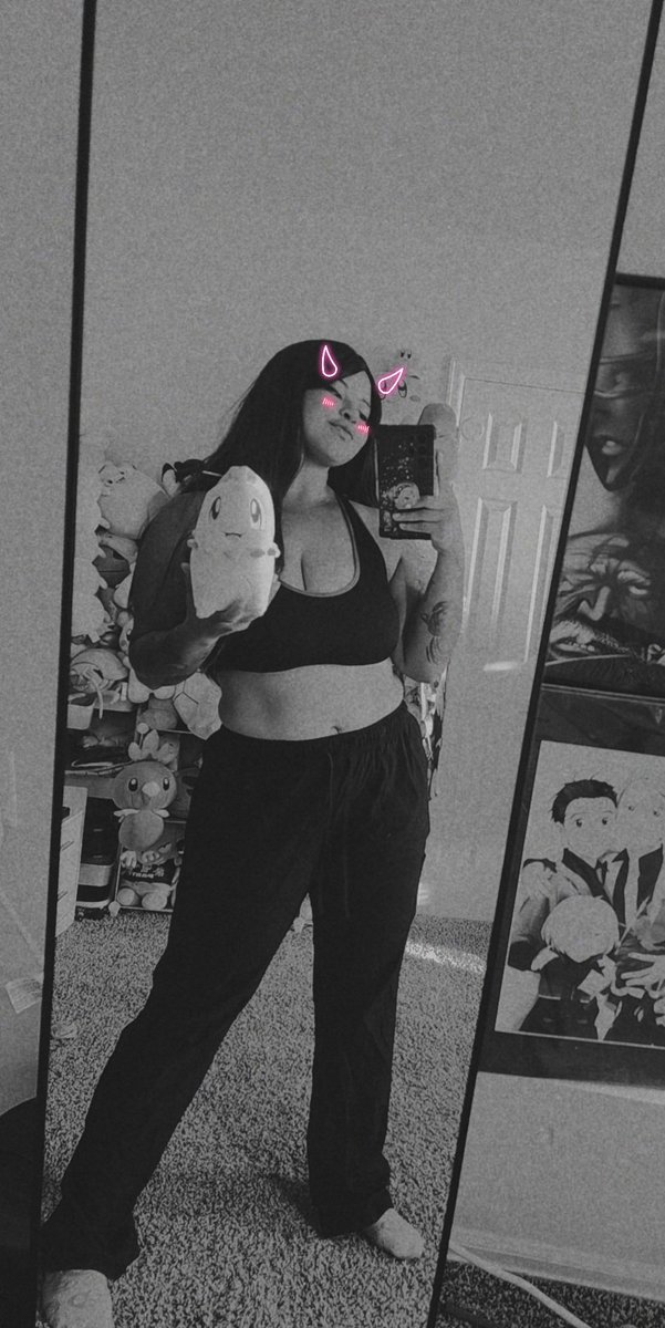 MochiKisu's tweet photo. Had the best sleep last night! Sorry for the late post, but I’m up and ready to go now. ☺️✨️💖
#GamerGirl #RestedAndReady #CoDBO6 #CallofDuty https://t.co/OkbcqhELXl
