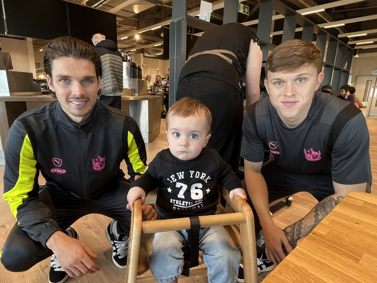 loupvfc_'s tweet photo. Thank you for the photo @Samhart123 https://t.co/jS8qtbrS3P
