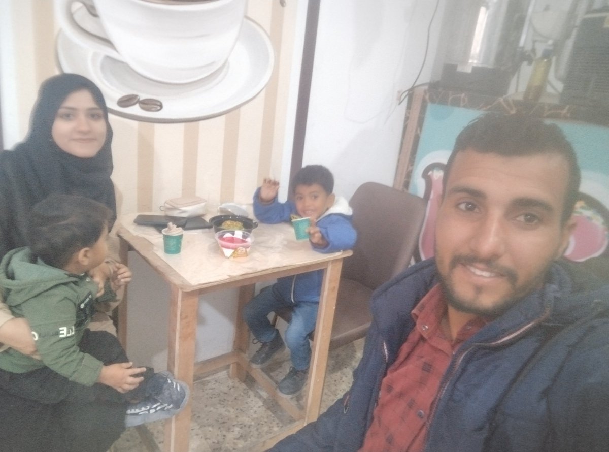 mohammedIhysse's tweet photo. Today is my wife Yara's birthday❤️. I bring you this picture today from Gaza, amidst the rubble and the sounds of bombing, to show the world that despite these terrible circumstances we're enduring, we are still holding on to life and peace💔. Our wish on this day is for the war to end and for peace to prevail🙏.
