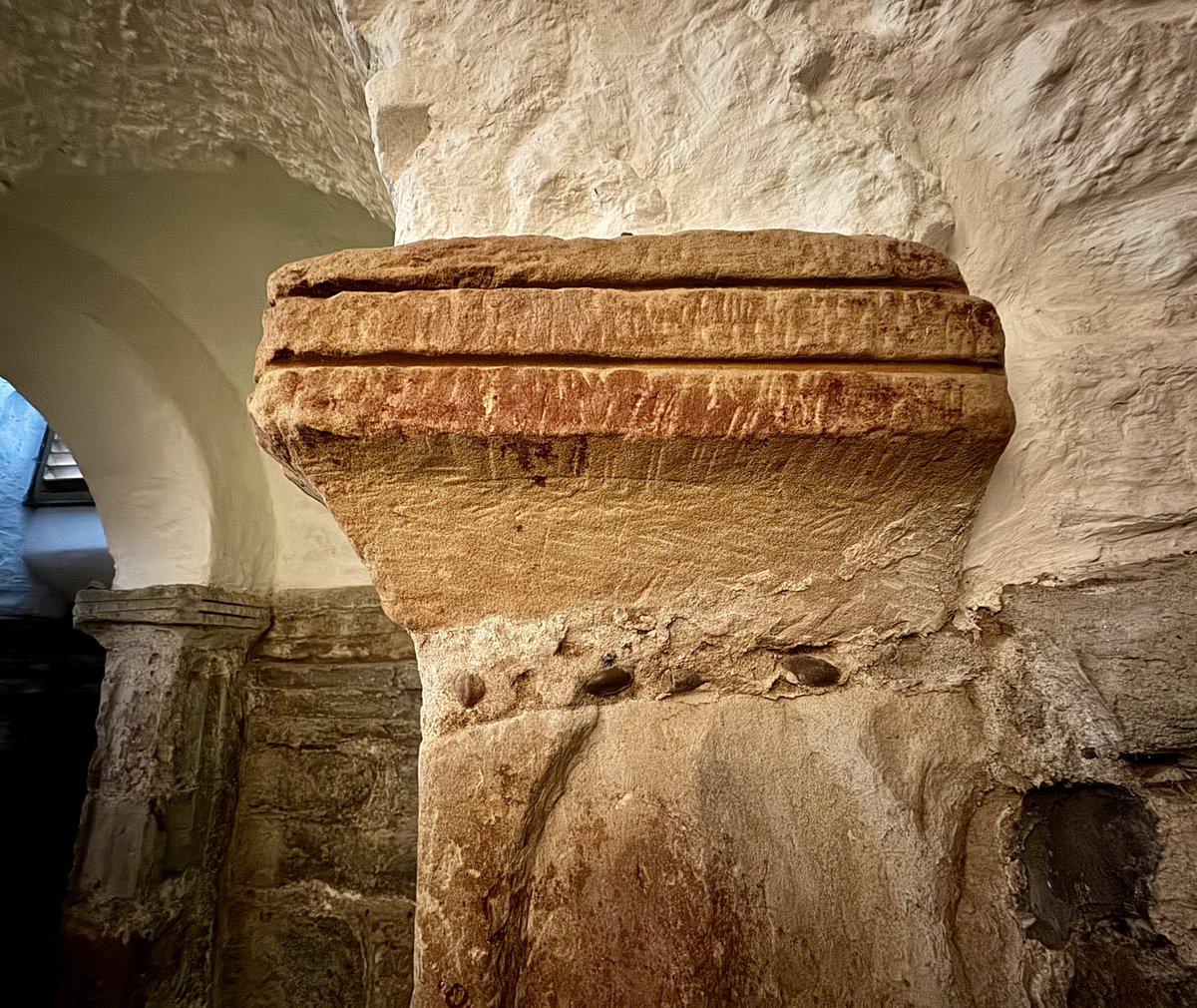 In the eighth century Anglo-Saxon crypt of St Wystan’s, Repton. Burial place of Mercian kings 👑 

#Staycation #Mercia