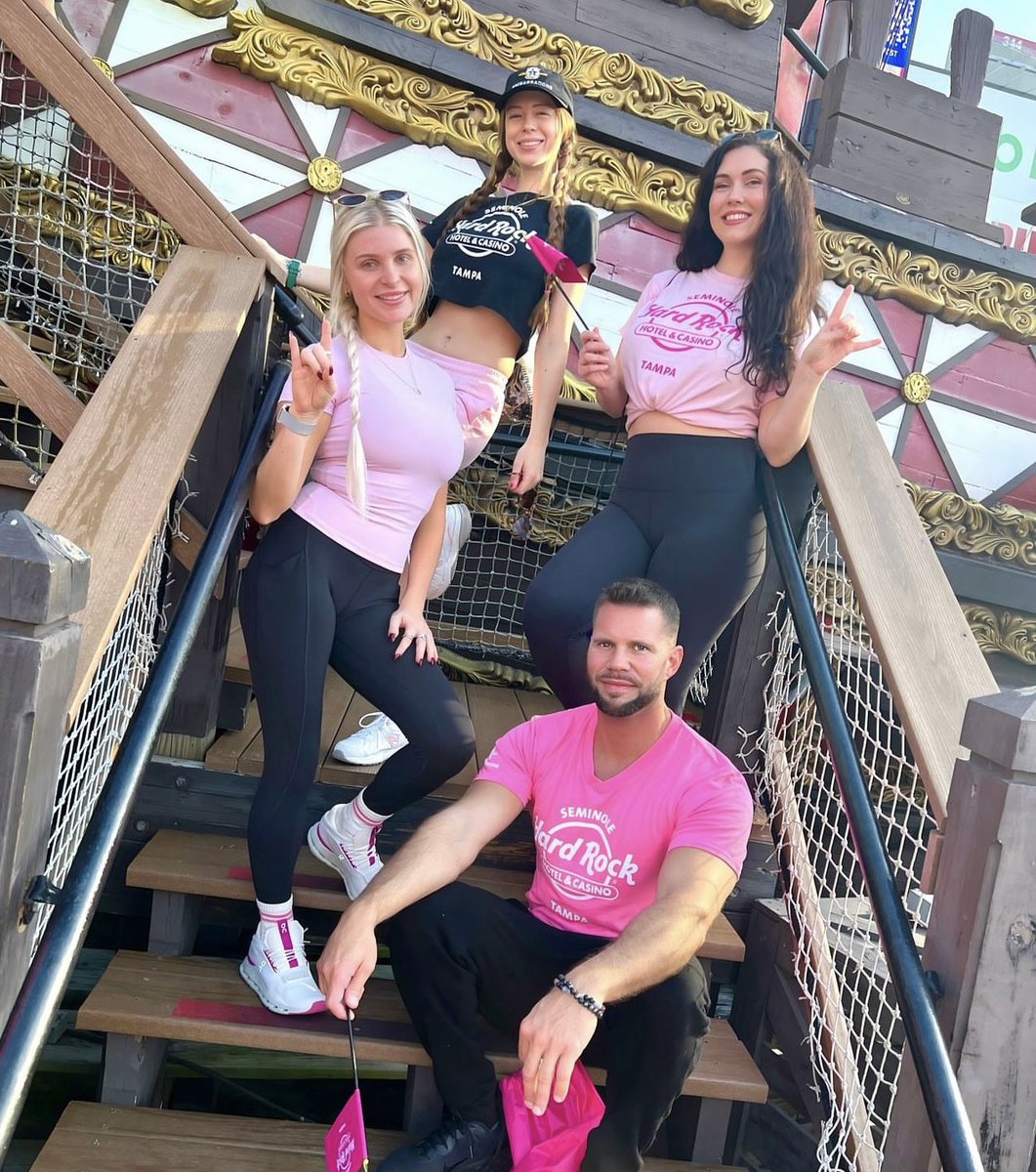 had such an amazing day at the making strides walk for breast cancer 🎀✨💕  <a href="/SHRTAmbassadors/">Hard Rock Tampa Ambassadors</a> <a href="/SHRTampa/">Seminole Hard Rock Tampa</a>