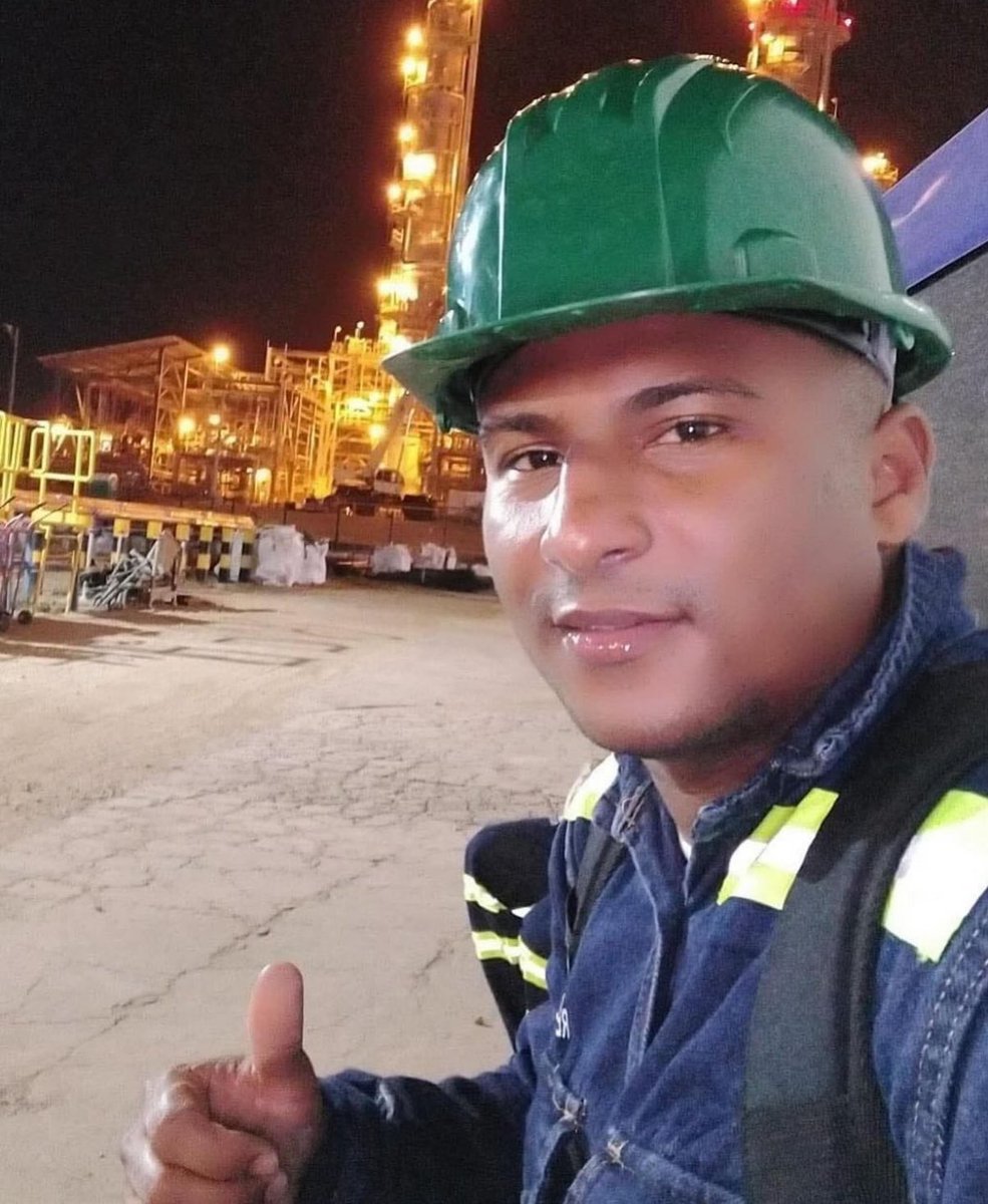 lafriduchaaaa's tweet photo. 2 COLOMBIANOS DESAPARECIDOS EN MÉXICO 
Por favor me
Ayudan con RT🙏🏽

El esposo de mi amiga y su compañero de trabajo no aparecen. 
Estamos todos muy preocupados 😖
@dumek_turbay @petrogustavo @GustavoBolivar @QhuboCartagena @AlcaldiaCTG 

AYUDA!!!!!!! https://t.co/mVneBOzER0