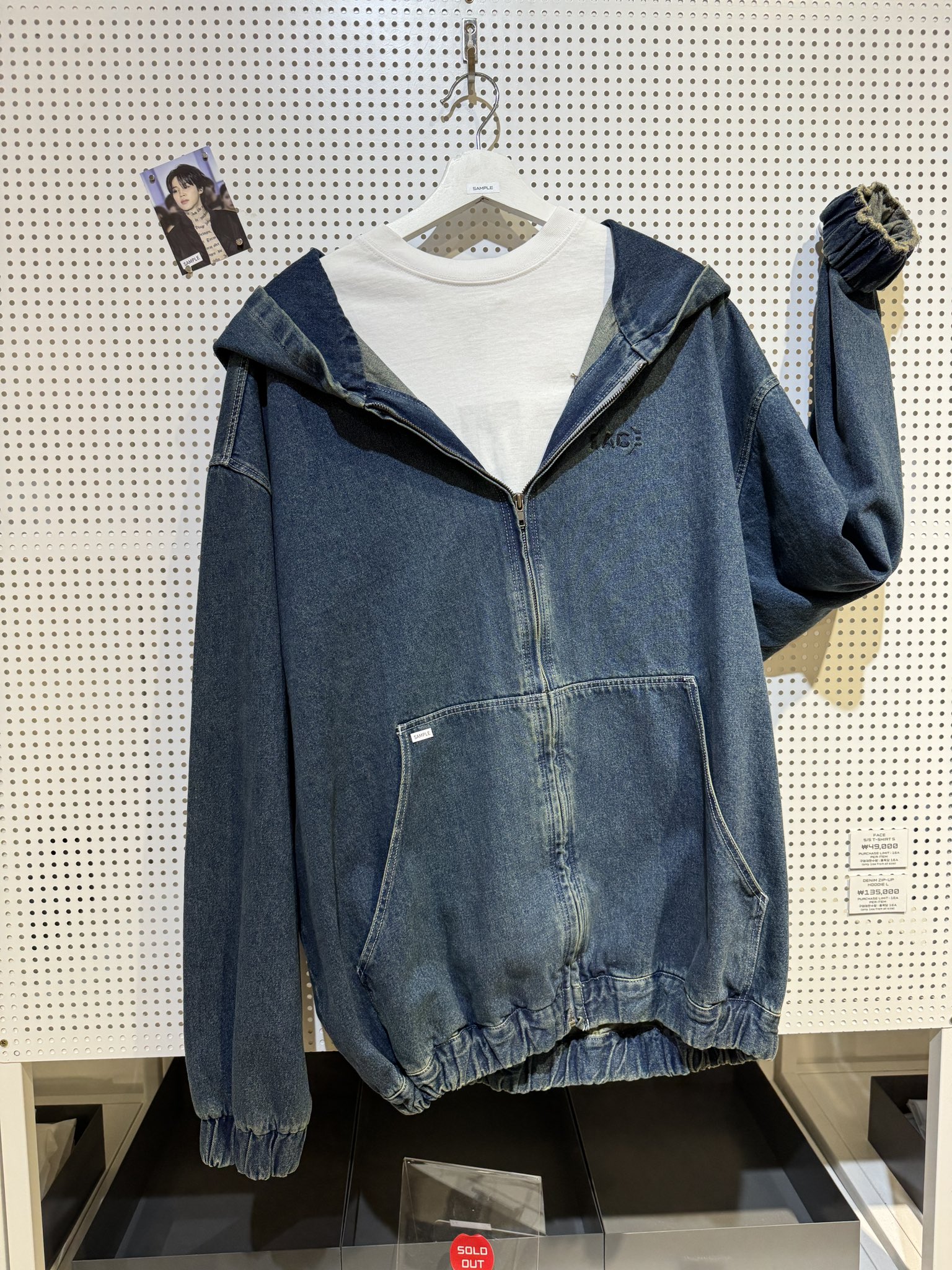 トレカ付 JIMIN ジミン　展示会　デニムフーディ　S 新品☆BTS ジミン 展示会 デニムジップアップフーディ Sサイズ - メルカリ