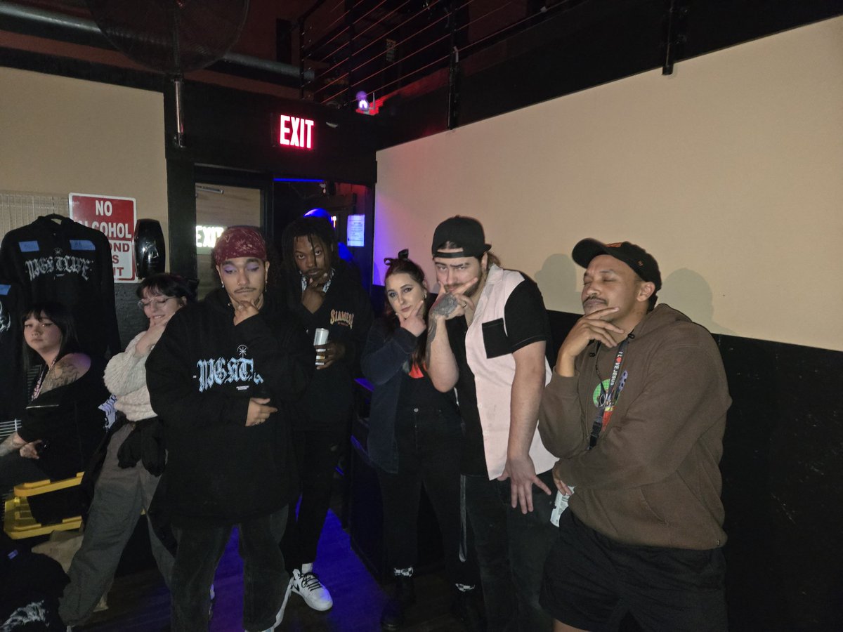 pdxwrx's tweet photo. @nightlife_xo is the band everyone should be listening to honestly https://t.co/ZhyDAdZ6bU
