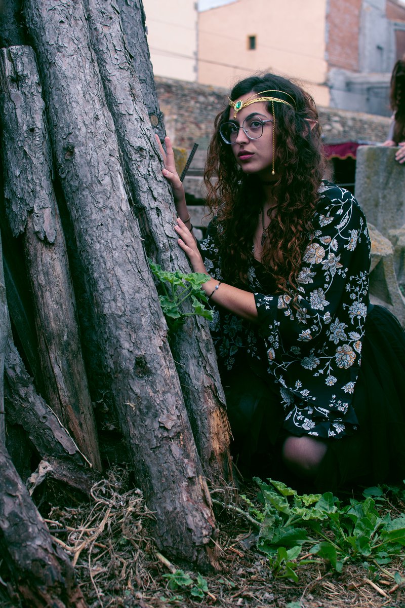 andreacabeza_'s tweet photo. 📍Castelló d'Empúries, Alt Empordà
#TerraDeTrobadors #feriamedieval #fantasía #photoshoot https://t.co/CcrnFBCs1y