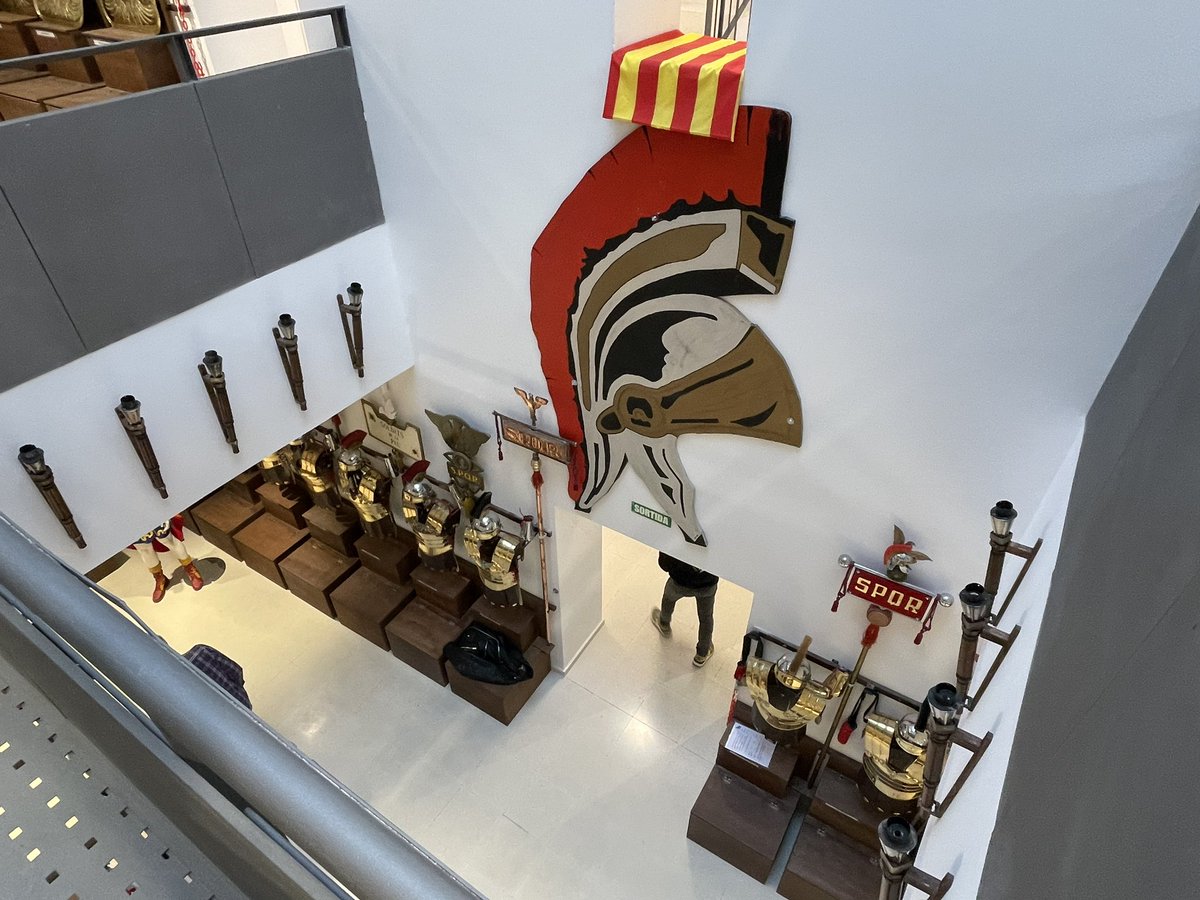 Avui visita guiada, a la seu dels <a href="/armatsdemataro/">Armats de Mataró</a>. Un modern castrum, amb unes modernes instal·lacions, que donen una prestació i elegància a l'entitat de l'any 1705. Gràcies a Marc Hernández i Joan Busqué, entre tots els altres amics retrobats. Ha estat un plaer. 😉👍🏻