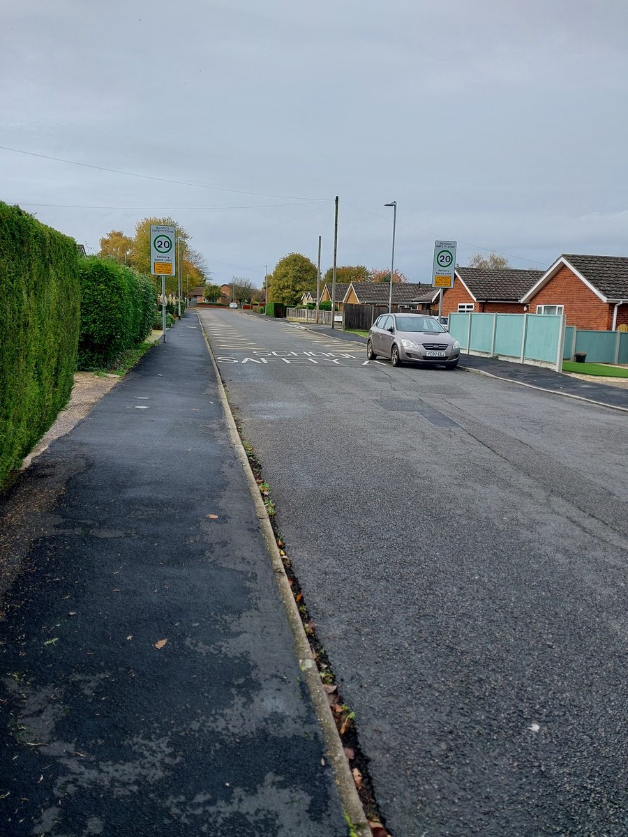 On foot patrol Branston area, following reports yesterday of suspicious people selling items door to door.  Also 2 burglaries reported Lincoln Road and Forsythia Close,  Branston. PCSO Sarah