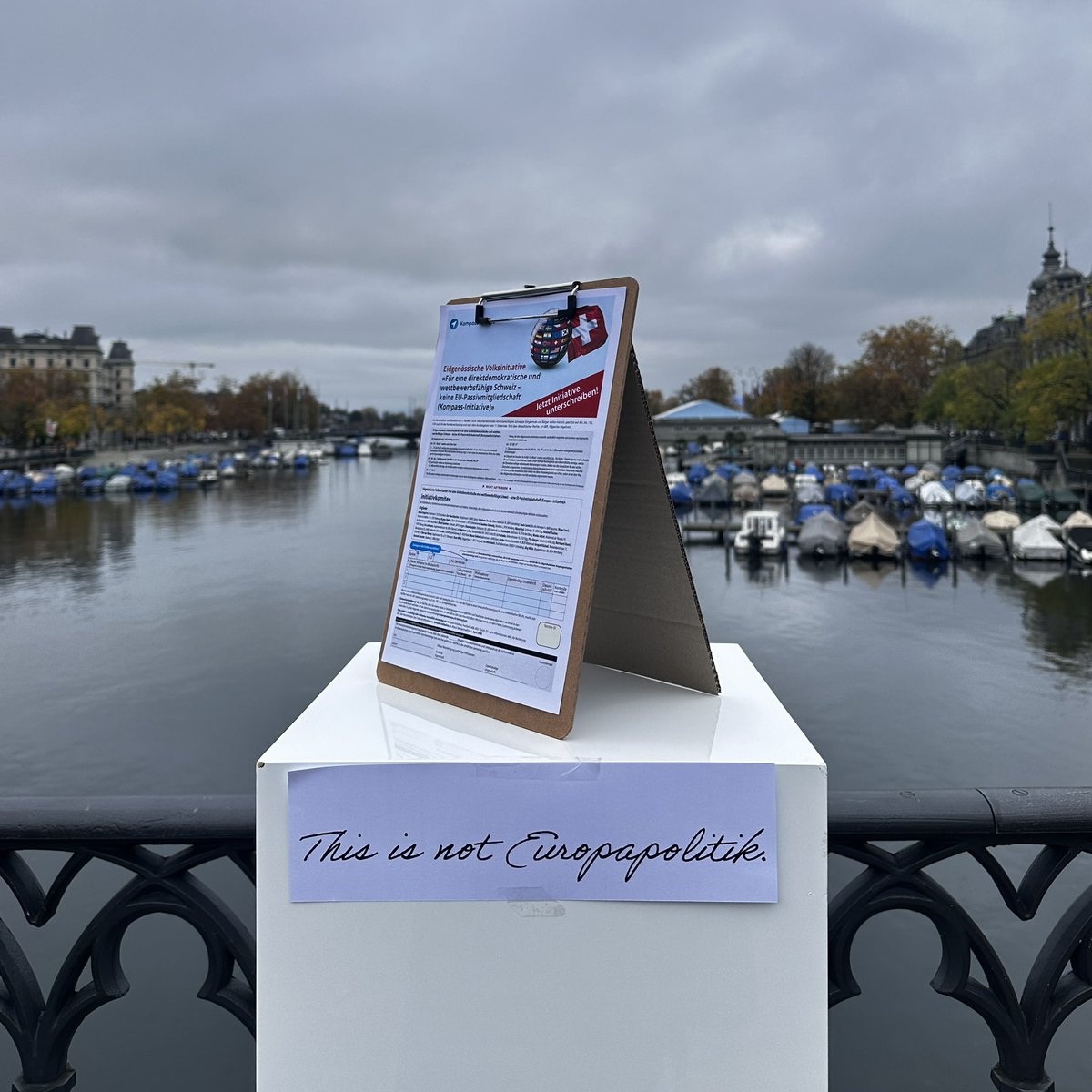 Drehtelefone, Schreibmaschinen – und unsere Europapolitik? 🤔
Vor 20 Jahren waren die Bilateralen II modern – heute sind sie veraltet. Die Welt hat sich weiterentwickelt, nur unsere Europapolitik nicht. Unterstütze die #EuropaInitiative und hilf, unsere Zukunft zu gestalten. 🌍