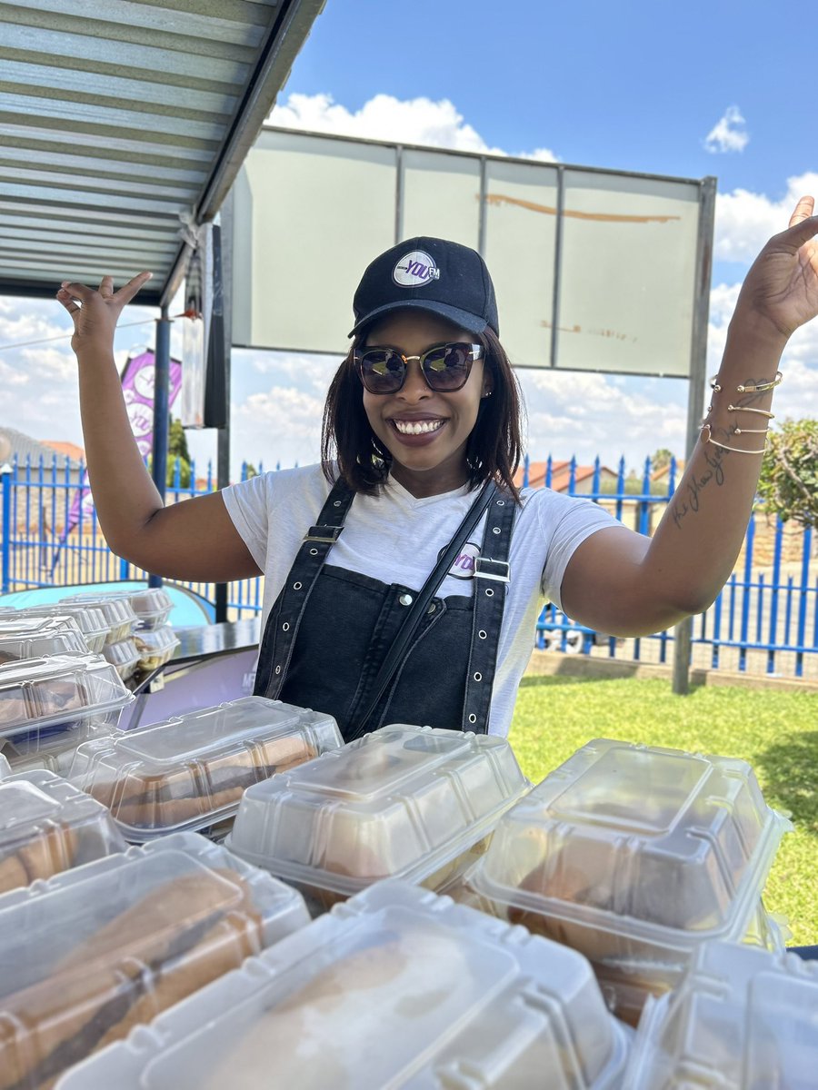 YOUFM898's tweet photo. A big thank you to @FoodLoversMkt for their contribution of a R15 000 grocery voucher for the families here at SOS Children’s Village in Tlhabane. #YOUCares #InTuneWithYOU https://t.co/wWCwzGzMVT