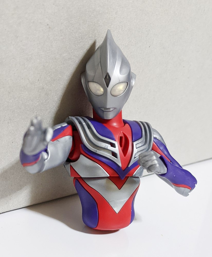 papasu67's tweet photo. フィギュアライズのティガ2

今日は上半身だけで終わり

構えは個人的ベストポジションが出せて◎
ゼペリオン光線は気になってた肩の破綻が解決できず見る角度限定で✕
デラシウム光流とランバルト光弾は◯

造形も良くエフェク���周りが凝っているだけに
肝心の光線ポーズに難があるのは残念 https://t.co/BL8rYNUGKk