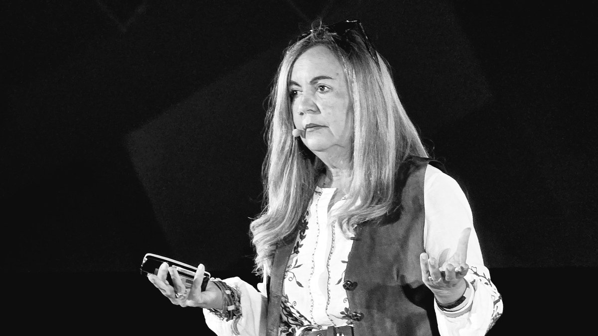 Si quieres saber de herramientas de IA para Tik Tok ella es tu persona <a href="/fatimamartinez/">Fátima Martínez</a> #DSMMadrid #RedesSociales