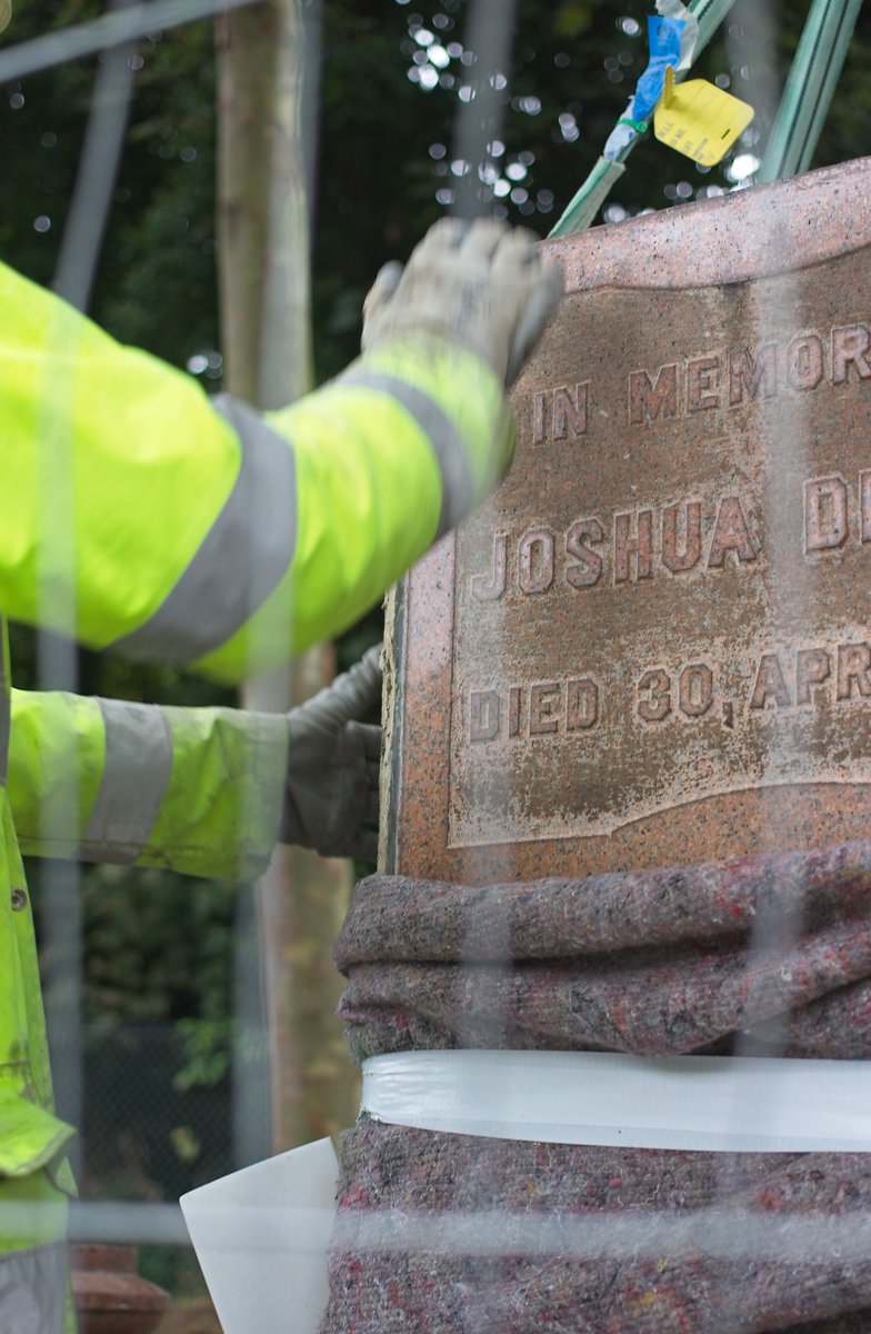👏 The Driver Fountain has finally returned to Luton!

❤️ We’re incredibly proud to restore Chatham's iconic monument on its 125th anniversary, following a decade of conversations.

ℹ️ Find out more: archeslocal.org.uk/driver-fountai…

Photos: Jane Robb