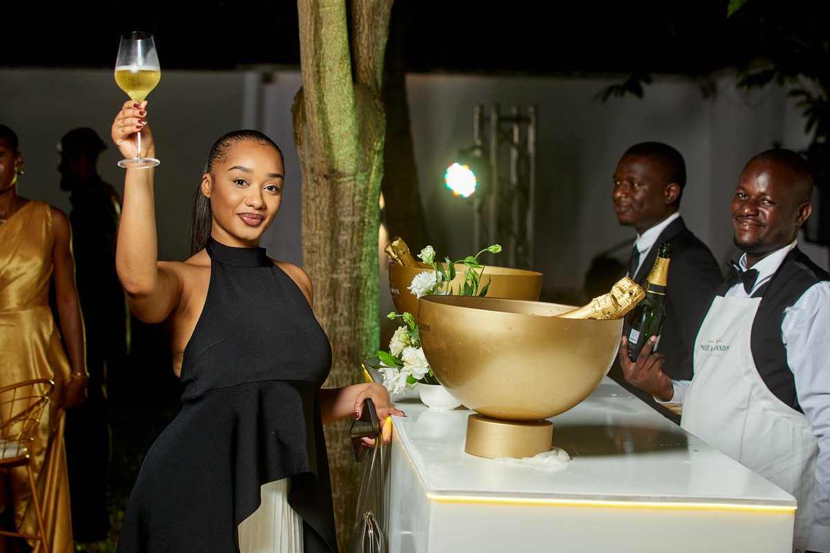 zeinab_bey's tweet image. Retour sur images de la fête privée de Moet &amp;amp; Chandon en l'honneur de la champagne day. Had a very great time with La team @moetchandon and these amazing people! #toastwithmoet