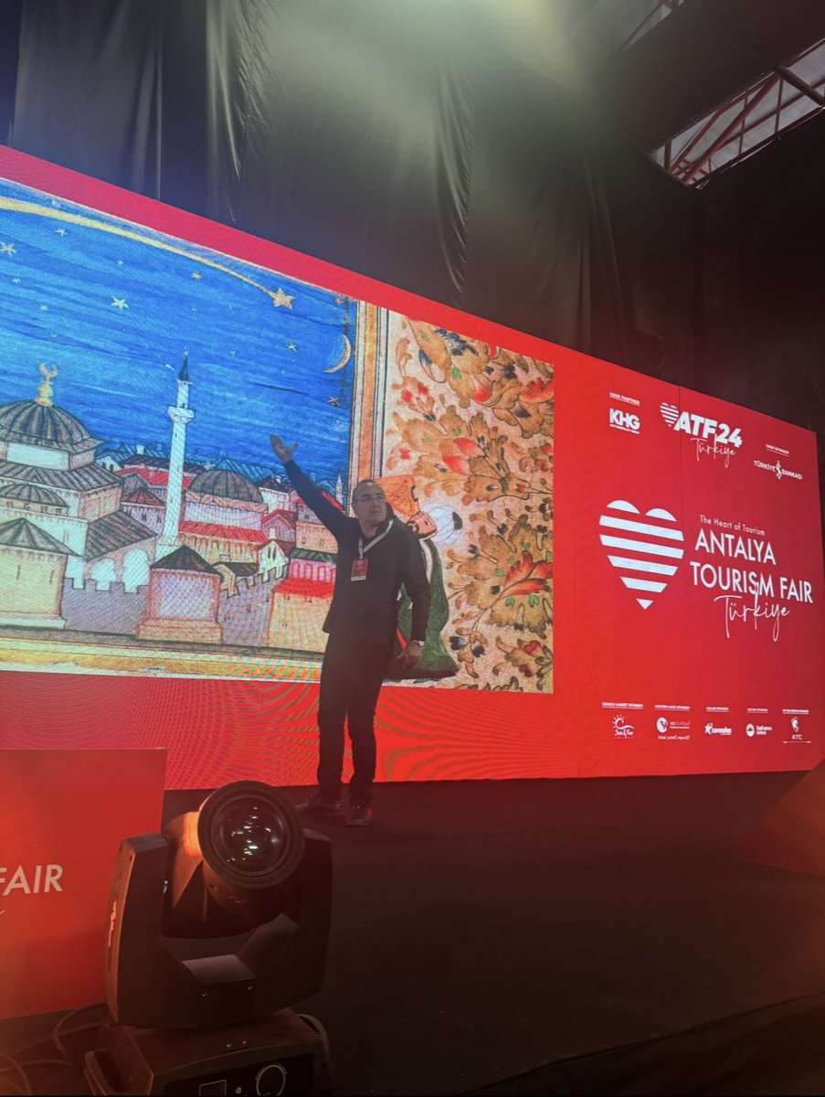 Türkiye’nin , bana göre dünyanın en iyi hikaye anlatacısı Değerli Sunay Akın ile Antalya Turizm Fuarı kapsamında  Cumhuriyet’in Temeli Kültürdür.” mottosuyla “Cumhuriyet  Kültür Turizm “ konulu harika bir söyleşi gerçekleştirdik “
Yoğun katılım gösteren tüm bilgi severlere