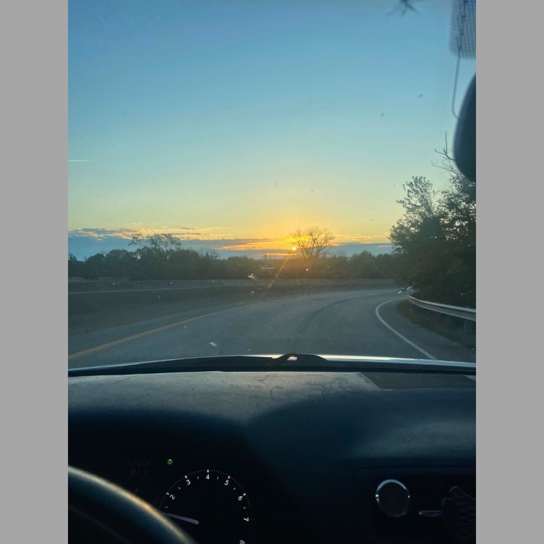 simplebyDJ's tweet photo. Good morning. Taken on iPhone 12 Pro

#sunrise #MorningVibe https://t.co/h4nSQsJkY2