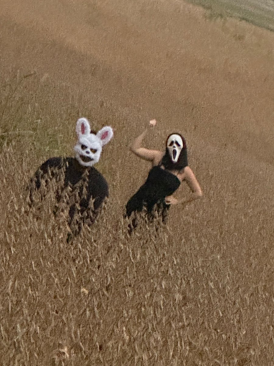 fierybiscuits20's tweet photo. Be vewwwy vewwy quiet. I’m hunting wabbits.🥕 #Halloween #couplegoals #spooky https://t.co/ViKMneV9u5