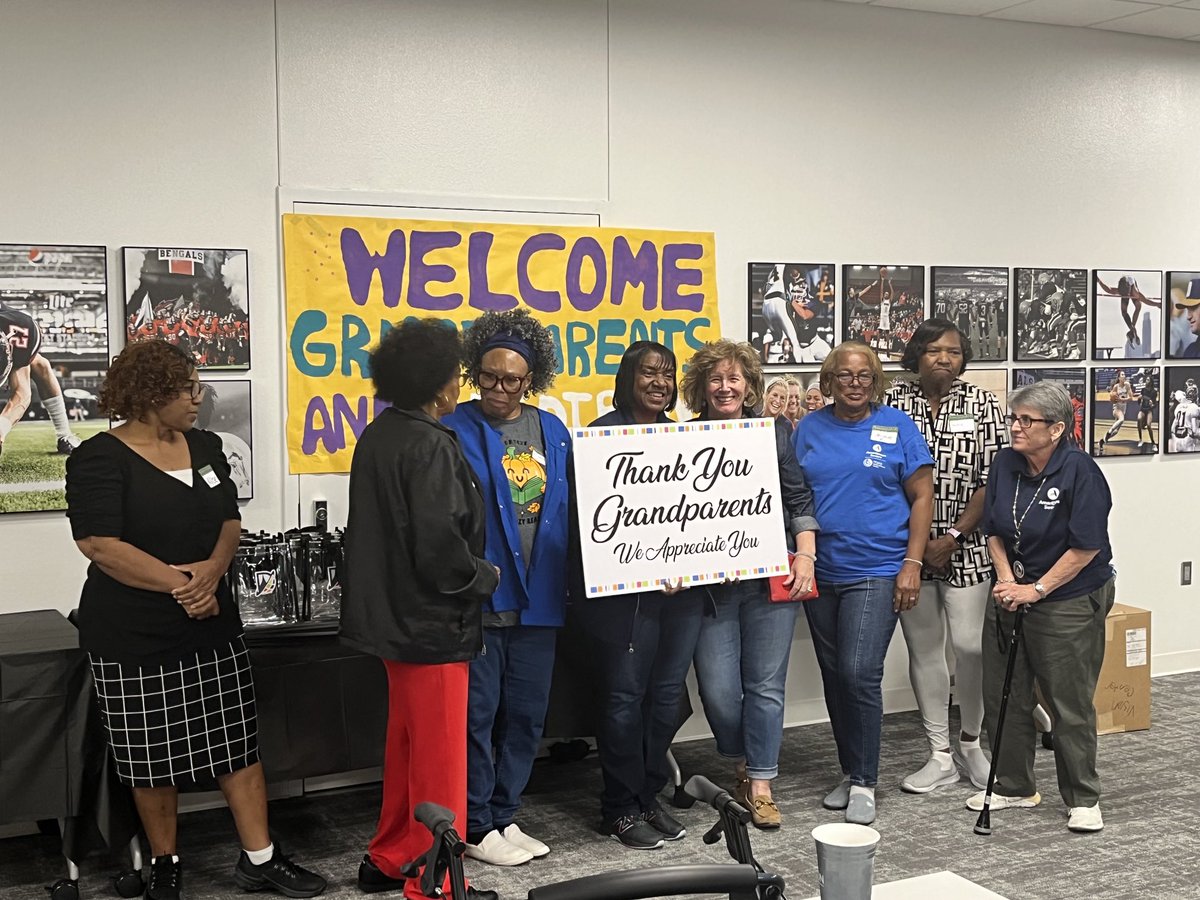 Barbara K Burns tweet media