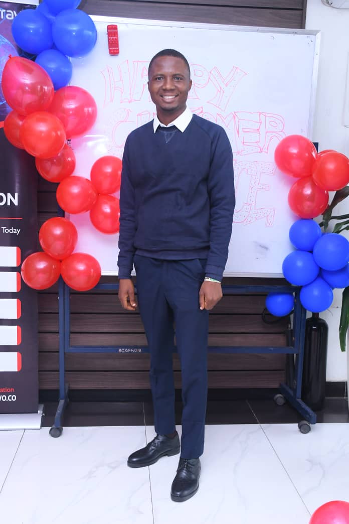 Arravoacademy's tweet image. Go shine! Your future is limitless. 💫

#ArravoAcademy #ProudGraduates #TechAndBusiness #LeadersOfTomorrow #SuccessAwaits #VisionaryBatch2024