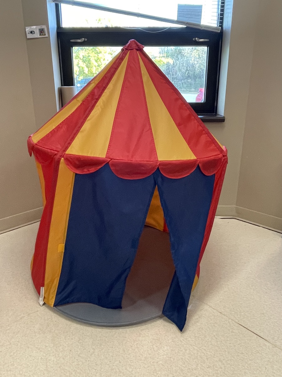 5CountiesKids's tweet image. #BehindtheScenes – Our version of the big top 🎪 lets us provide quiet space for our kids who may have sensitivities and need a bit of quiet, alone time to relax, adjust and gather their bearings. We want kids to be comfortable to make the most of their visit.

#ToolsoftheTrade