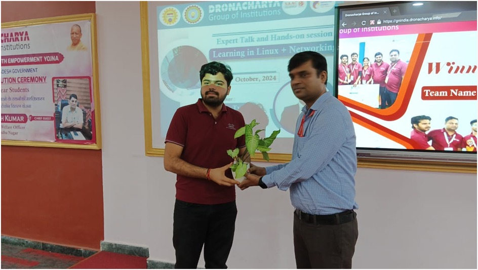 DronacharyaDgi's tweet image. DGI hosted an expert session, "Learning Linux and Networking," with Ciscoโs Nipun Tyagi, students gained essential Linux & networking skills and valuable career insights. Bridging theory and practice for a tech-driven future! #LinuxTraining #CiscoExpertTalk #TechSkills
