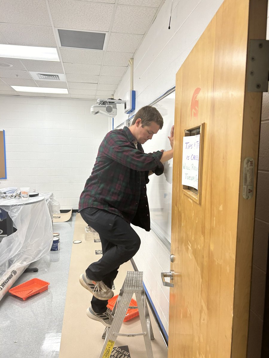 NSHSTheLink's tweet photo. Thanks to Elevate Church for facilitating and leading the North Springs cleanup day! Our spaces are beautiful! We appreciate you! #StrongerTogether #Weloveourpartners @FCS_NSHS_Princ @NorthSpringsHS @FultonCoSchools https://t.co/9gJgW6odk3