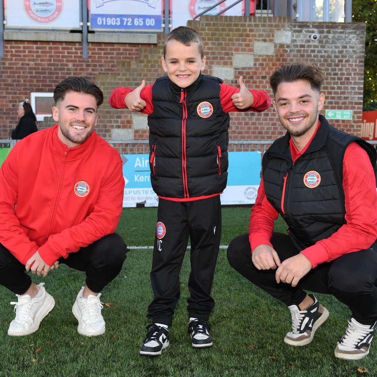 WorthingFC's tweet photo. Wrap up warm this afternoon with our fleeces and gilets 🧥

Available from the Club Shop 🛍️ https://t.co/W1dTlBVQB5