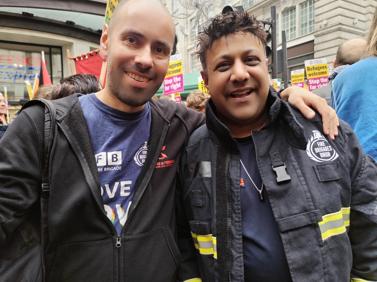 On today's demonstration against #TommyRobinson and his thugs in London #StopTommyRobinson #nopasarán