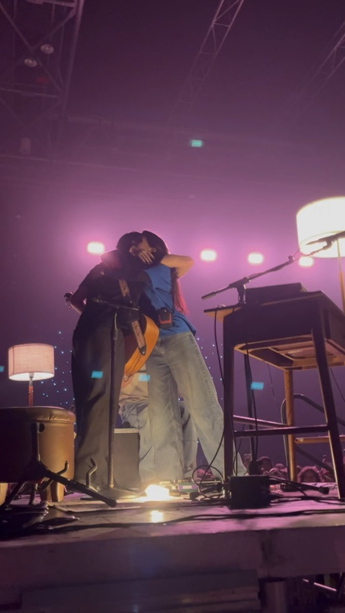 adèle ON TOUR!!!! ໑̣✩ jamie french version tweet media