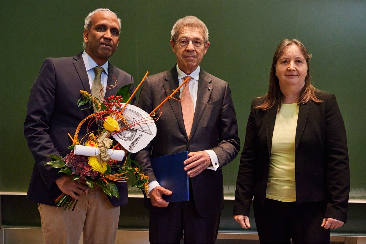 Celebrating 50 years since earning his doctorate, Prof.             Sauer continues to leave a lasting mark on chemistry through his groundbreaking work in catalysis and computational chemistry. What an incredible milestone!