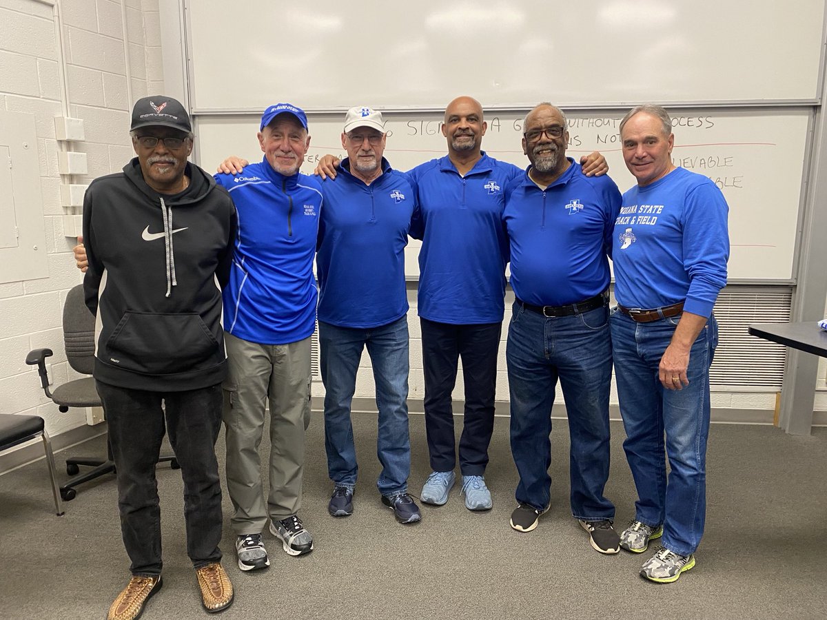 Coach_A_Martin's tweet image. A big thank you to Rich Porter for coming and talking to our team last night! Grateful for those that want to give back and share their stories (Thank you Robin for being his writer and support system 😉) #RUMBA #ISUTF #Homecoming24