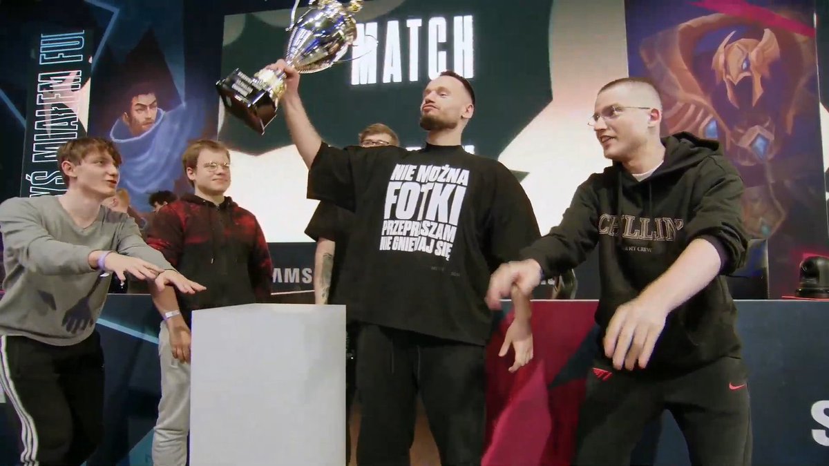 Śmiało mogę powiedzieć że to najlepsze wydarzenie w historii polskiej sceny lola w ramach rozgrywek lokalnych 

Pod względem emocji
Pod względem realizacji
Pod względem publiczności 

W życiu bym nie pomyślał, że będę miał zaszczyt coś takiego zorganizować 

Ekipa <a href="/ultraliga/">Ultraliga</a> 🫡