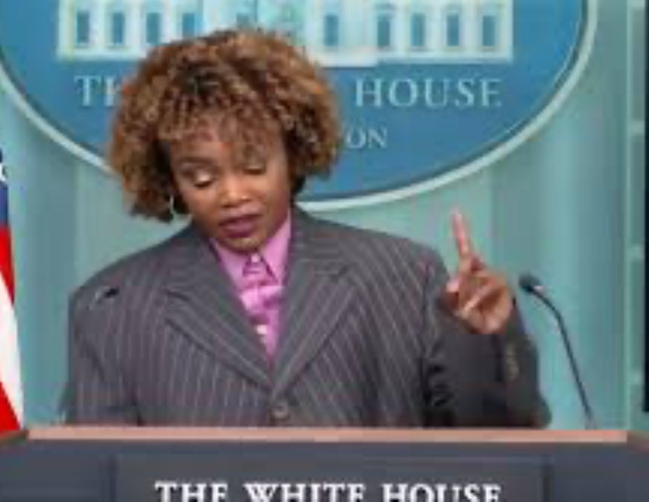 Hatchett_MeganB's tweet photo. I will never conform to a men’s pant suit…. Never.
#KellyRowland looks like #Beyonces dog!
What is happening??!!
#TrumpVance2024 https://t.co/Jca9lL9XAX