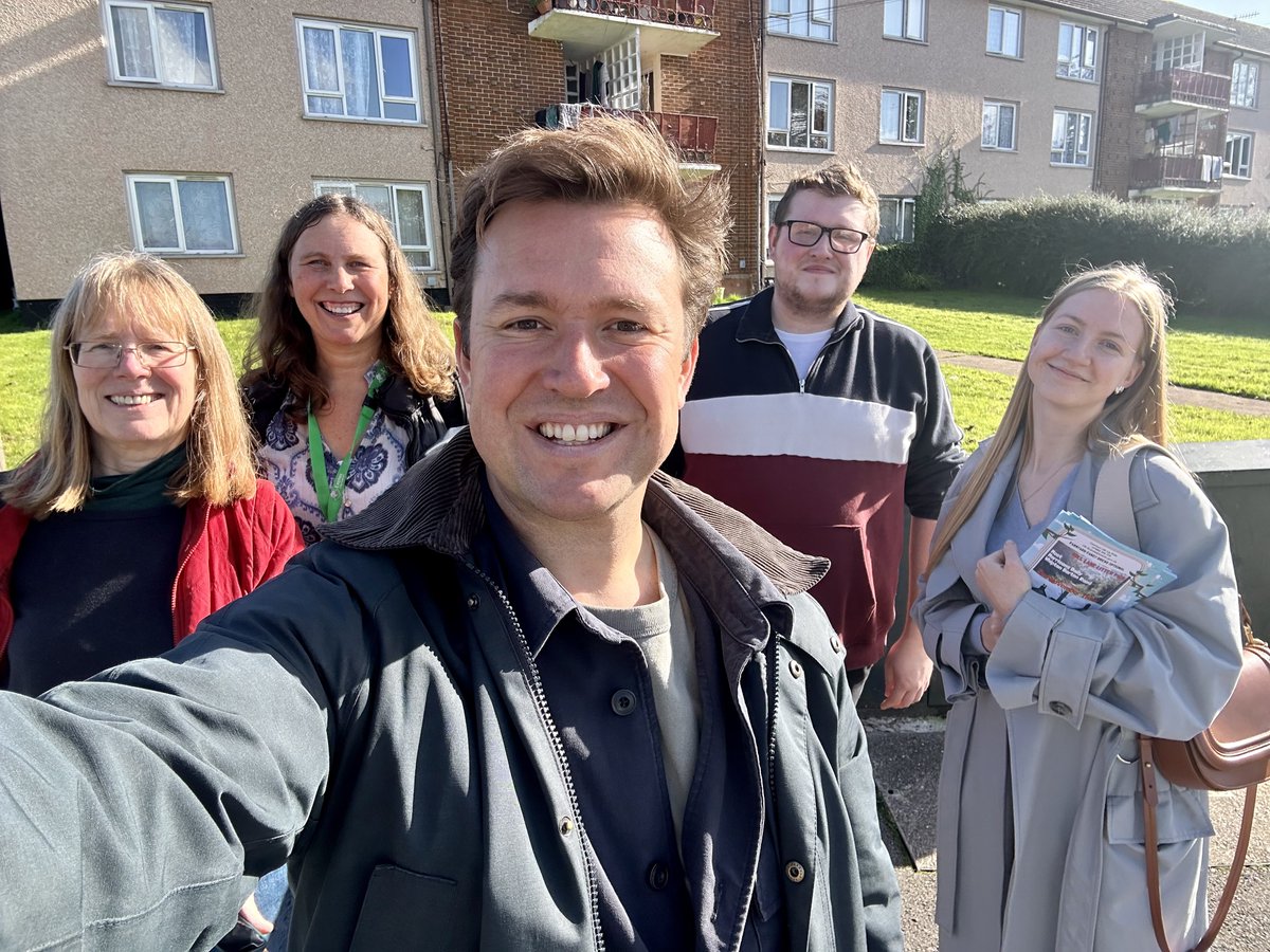Steve Race MP ππ (@steveracemp) on Twitter photo Sunny morning out talking to residents in #Whipton with <a href="/exeterlabour/">Exeter Labour Party</a> councillors <a href="/LizPoleLabour/">Liz for Labour</a> and Ruth Williams, along with our fantastic activists.
Our councillors are doing a fantastic job, organising a community litter pick of a lane, and setting up a neighbourhood watch. Sunny morning out talking to residents in #Whipton with <a href="/exeterlabour/">Exeter Labour Party</a> councillors <a href="/LizPoleLabour/">Liz for Labour</a> and Ruth Williams, along with our fantastic activists.
Our councillors are doing a fantastic job, organising a community litter pick of a lane, and setting up a neighbourhood watch.