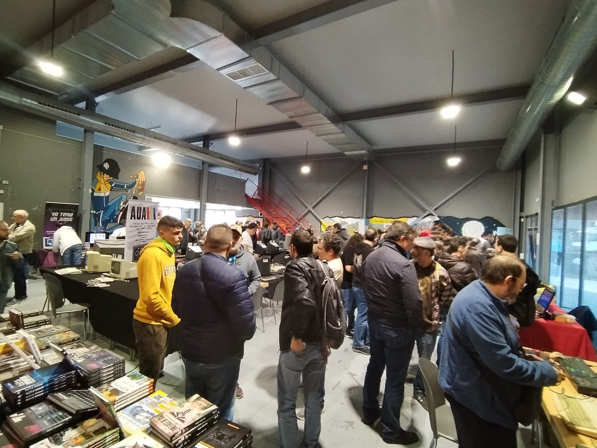 RetroAlba tweet media