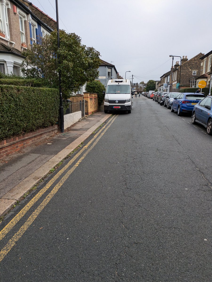 StraittyXL's tweet photo. @wfcouncil Idea: mobile traffic warden hotline to report driver's illegal parking &amp; pavement parking  &amp; covering their number plates with red electrical tape like the driver of WF67 TNL so they could drive down Orford Rd after 10am on a Saturday @Labourstone https://t.co/ZsLMQkIchz