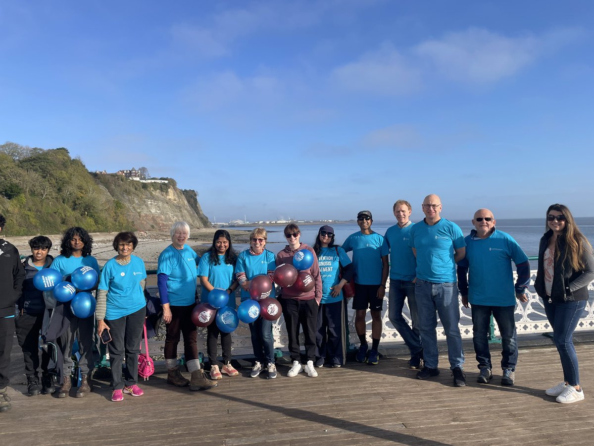 DrAnuFRCpath's tweet photo. What a Fantastic walk along the coast on a lovely autumn day🤩🤩🤩🤩 
Thanks to all who joined us 
Jenny Rathborne MS, Gwenda Roberts Mayor of Penarth, medics for rare disease, SWAN clinic, Nerve tumor UK@RCPath @RCPathCymru @MeenaUpadhyaya @NIJekyll https://t.co/1rE1ayUf2a