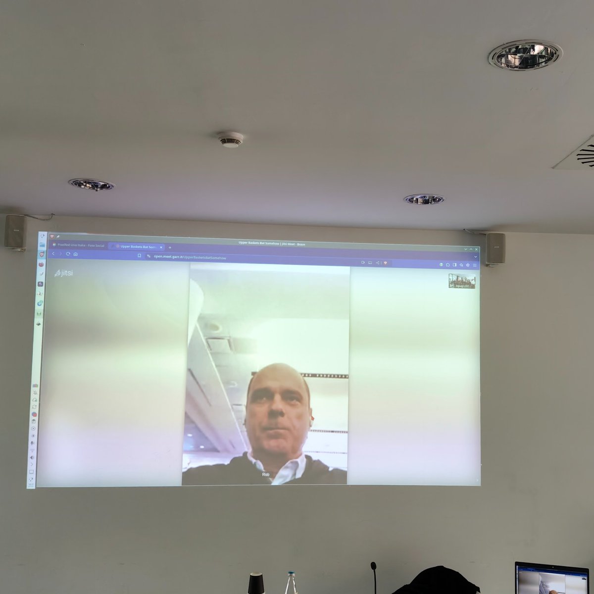 giordi63's tweet image. Una grande occasione. Direttamente da @CityOfBoston il mitico @robertdolci che al #linuxday2024 @BergamoScienza @bglug_it ci parla di #iA in versione #OpenSource. Grazie mille Roberto per la tua disponibilità.