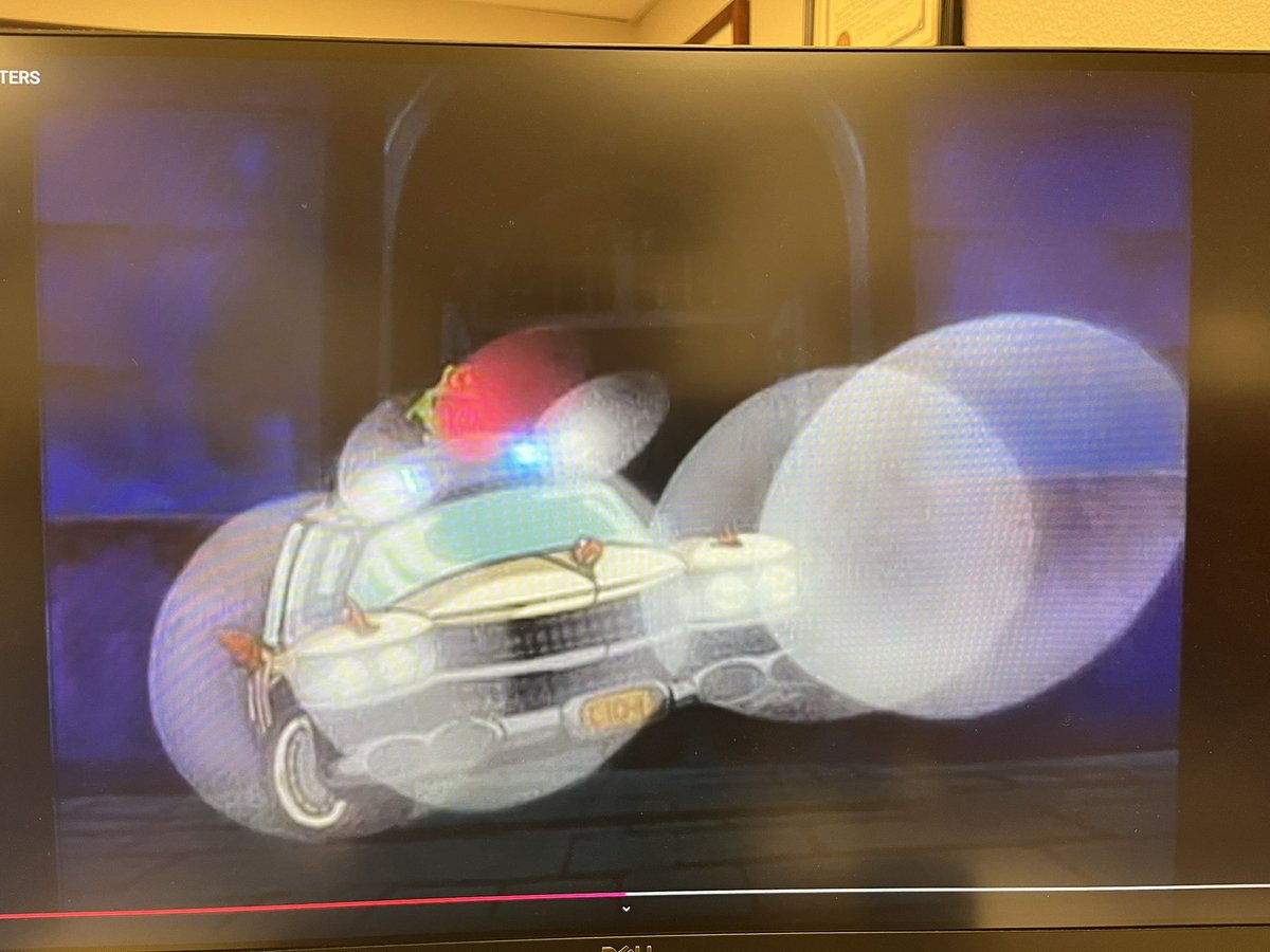 GhstbstrLMLIII's tweet photo. Twitter/X is telling me it’s my Twitter-joining anniversary and I should post something special. Ok. Let me share my new “grail item” acquisition!  I’ve been looking for a Real Ghostbusters animation cel from the intro for YEARS. Finally got one yesterday (with matching drawing)! https://t.co/DfoyHnYscW
