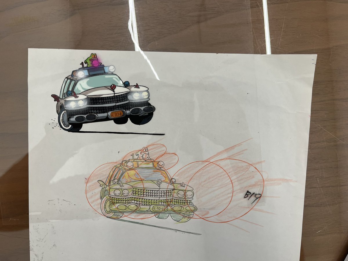 GhstbstrLMLIII's tweet photo. Twitter/X is telling me it’s my Twitter-joining anniversary and I should post something special. Ok. Let me share my new “grail item” acquisition!  I’ve been looking for a Real Ghostbusters animation cel from the intro for YEARS. Finally got one yesterday (with matching drawing)! https://t.co/DfoyHnYscW