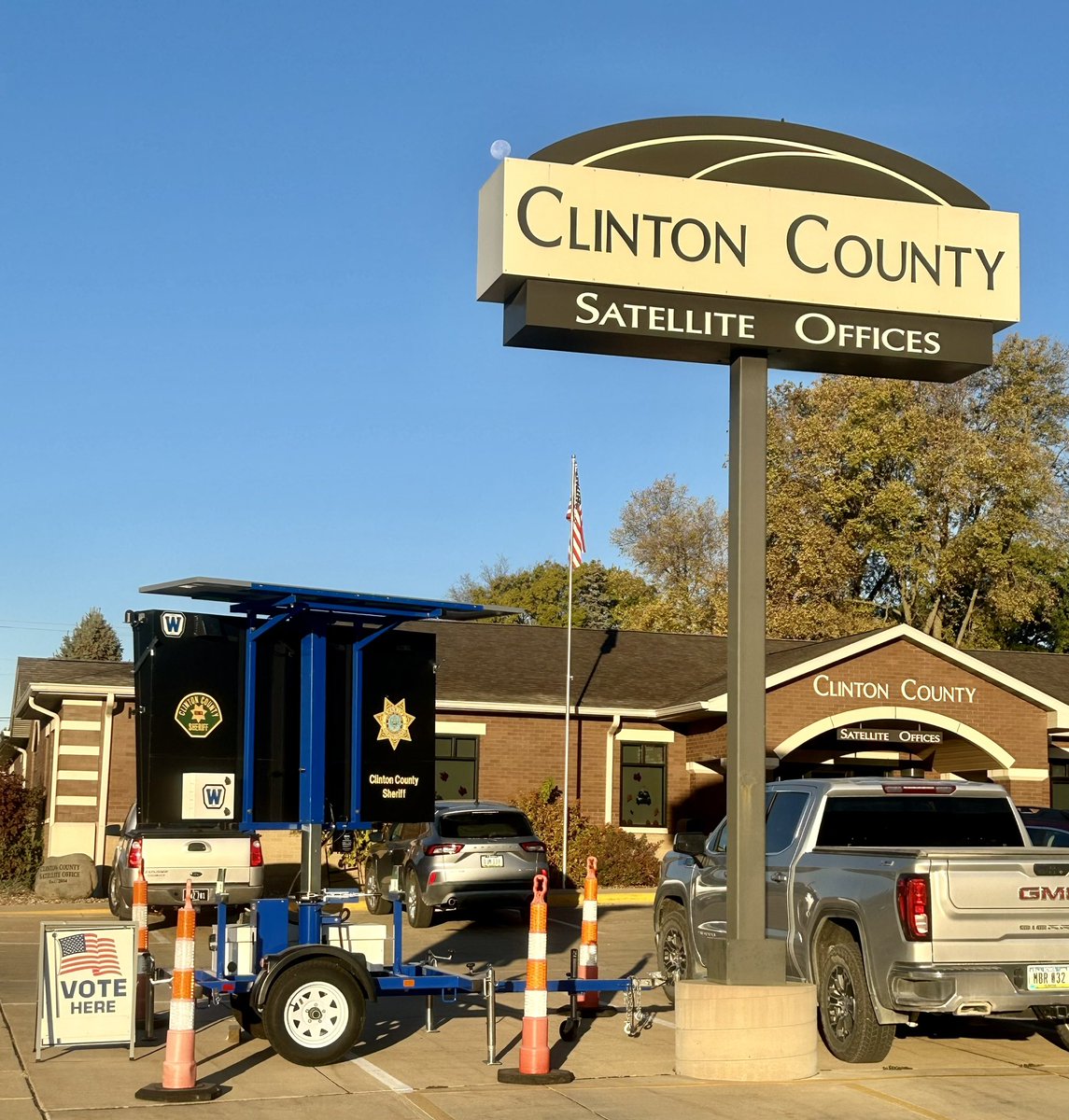 Good morning!!! Saturday voting in Clinton County today!!! 
✔️ 8am-1pm
✔️ Clinton County Administration Building, 1900 N 3rd St., Clinton.
✔️ Clinton County Satellite Office, 226 11th St., DeWitt.
See you soon!!!!