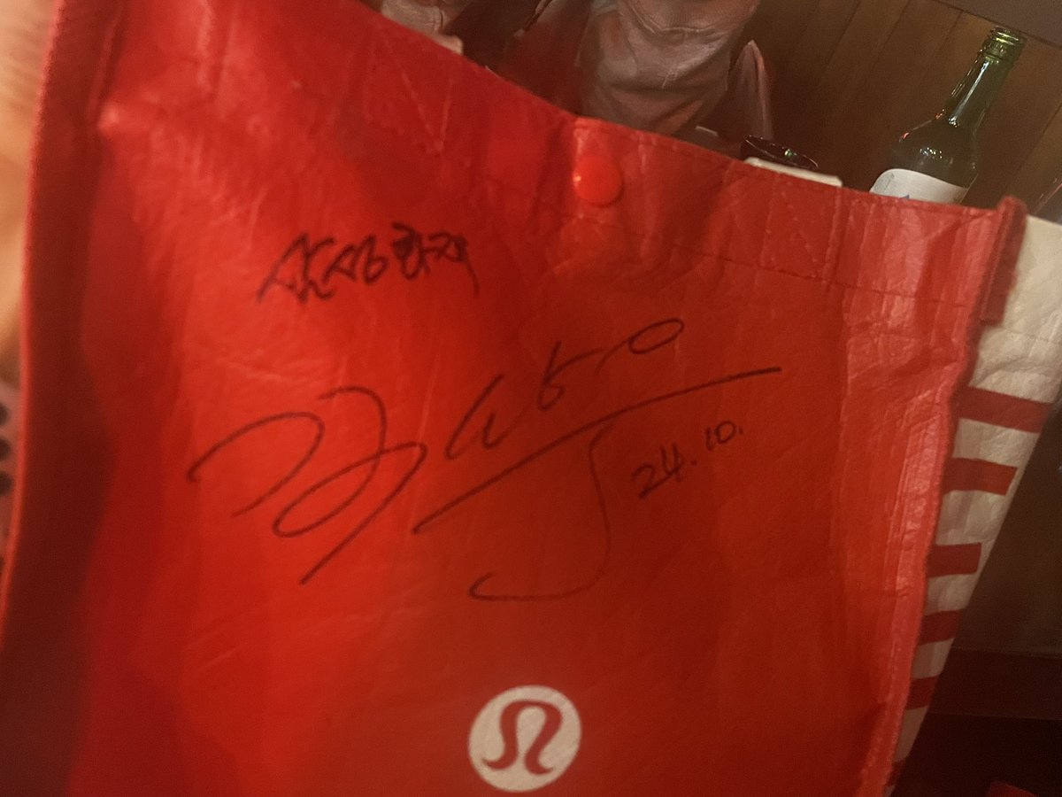 wangcool's tweet image. 우어어어어어어어어어어 김상우선수 아니
감독님!!