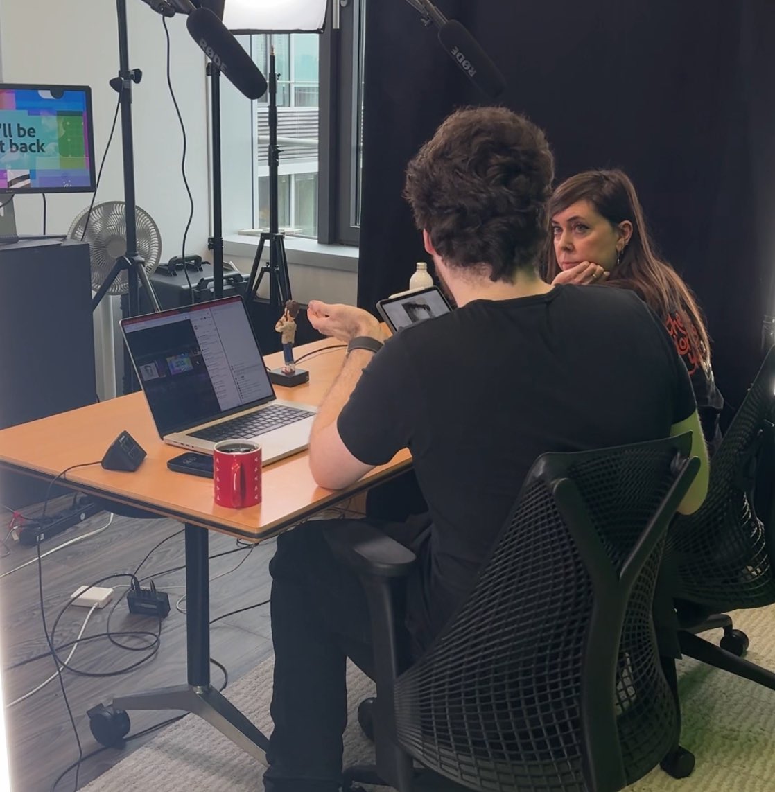 Here’s this week’s stream ‘from San Francisco’ if anyone would like to watch me make Hallowe’en cards using @adobeexpress and @adobefresco’s beautiful ‘live brushes’ which is now FREE as of this week.

⏭️ to 58mins if you want to go straight to my bit.

youtube.com/live/bHzhYyvJm…