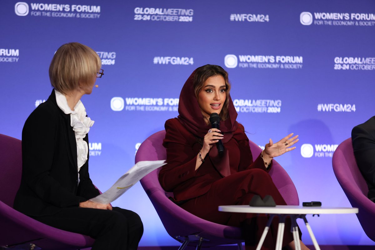 ولقد تشرفت ان أكون أول سعودية تشارك و تعتلي منصة منظمة <a href="/Womens_Forum/">Women's Forum</a> العالمية بفرنسا.. حيث تحدثنا عن دور الذكاء الاصطناعي في خلق بيئة عمل متنوعه وابداعية .. كل الشكر والتقدير للمنظمة والقائمين عليها على الدعوه والجهود المبذوله ..