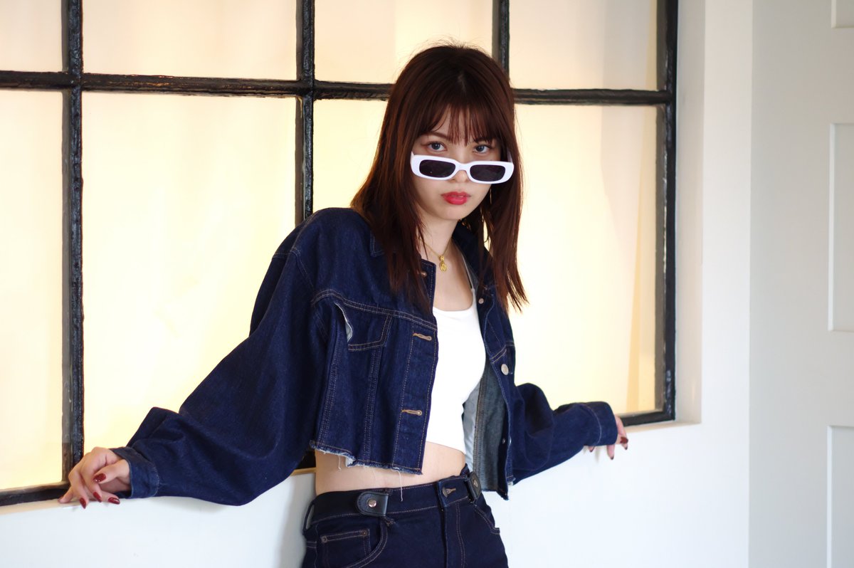 Yamato92679418's tweet image. 今日のyukinoさんは西宮のスタジオで　その4

白ぶちサングラスで決めました

model : yukinoさん
　　　　@yuki____channel

#CSstudio #アンティークなスタジオ #yukino #CCC撮影会 #魅力的な女性を撮りたい #魅力を写せてるかな #写真が好き