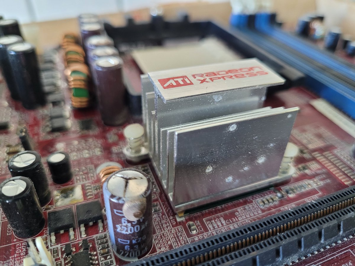 Retro_GPUs's tweet photo. ... https://t.co/ck5Ue5ORpO