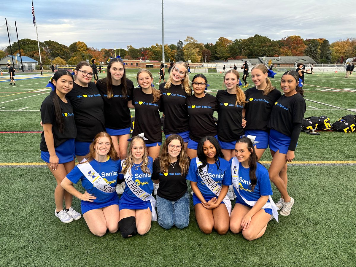 Last night we celebrated our four seniors!! We are so proud of you!! Thank you for your dedication and hard work! We love you 💙💛🤍