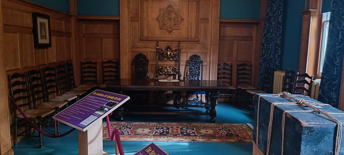 I've been visiting the Panacea Society Museum in Bedford. Amazing place! They have Joanna Southcott's box - contraining prophecies from 1814. They're still waiting for 24 bishops to come and open it. There are bedrooms for each one. Tempting... #CofE