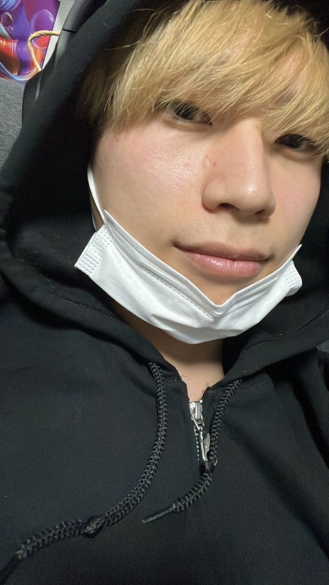 暇すぎて超久しぶりに自撮りしてみた