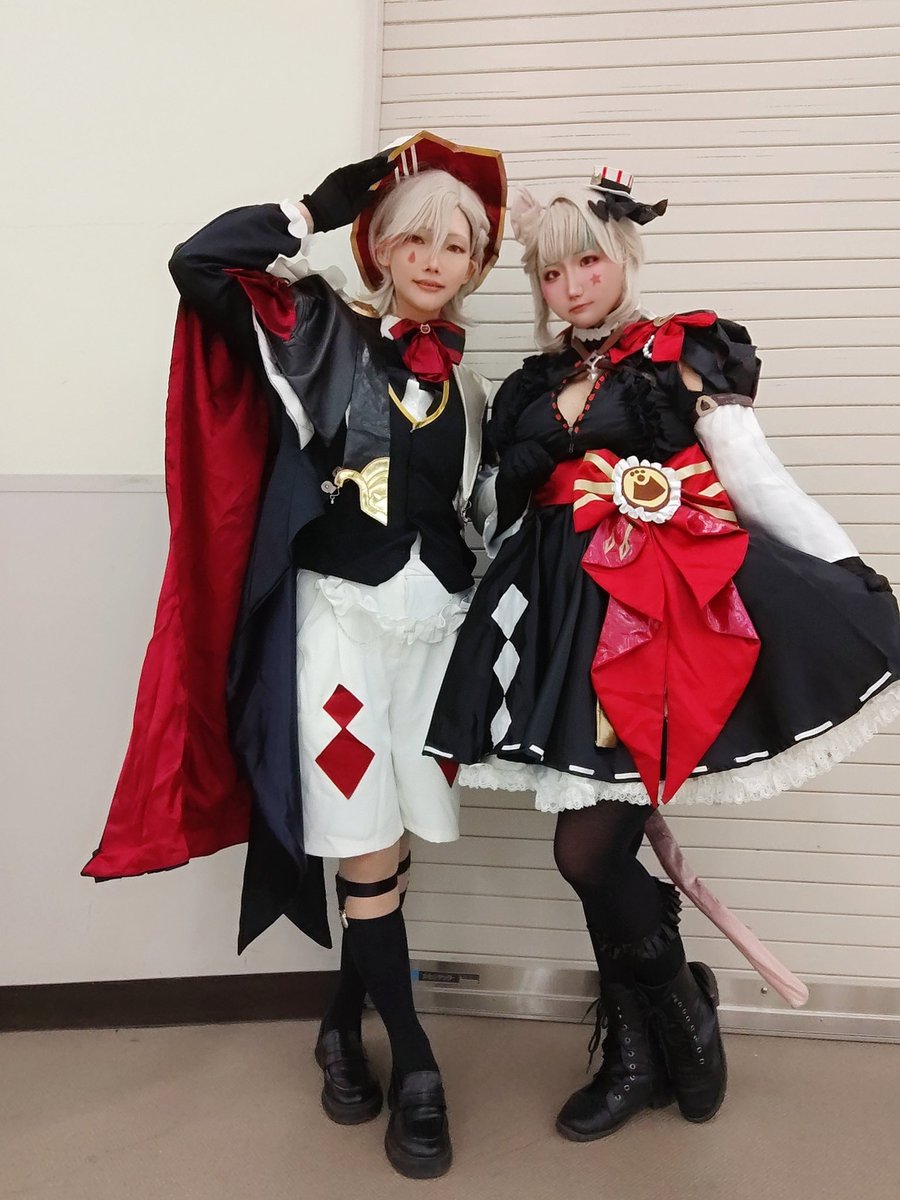 ryo_tea's tweet photo. 池ハロ！誉とKFCのリネリネしてきた🎩🐈‍⬛🍗コラボ期間中に久しぶりにこの衣装出せて嬉しかった楽しかった！お疲れ様でした！！ https://t.co/E0ePiJwoJ3