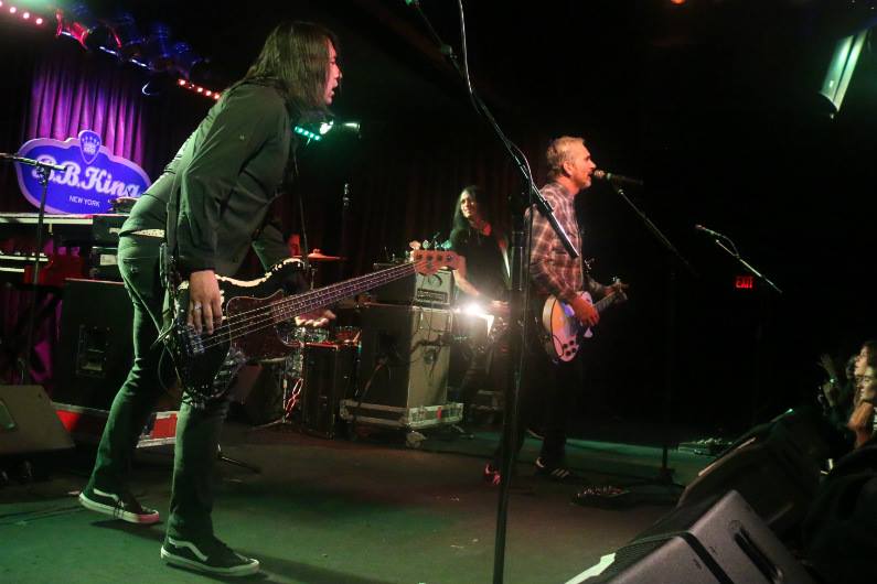 italianmojo887's tweet image. on this day in 2015, i saw @EverclearBand at the former B.B. King Blues Club &amp;amp; Grill (RIP) 🎸 #Everclear #BBkings #frankyunderground